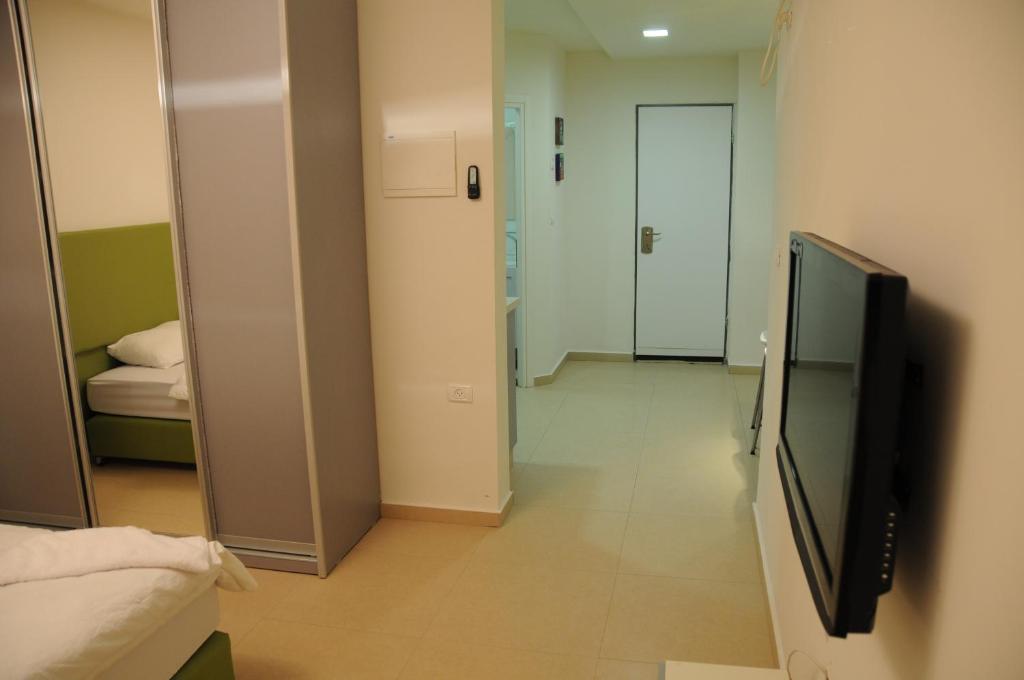 Geula Beach Tel Aviv Exterior foto