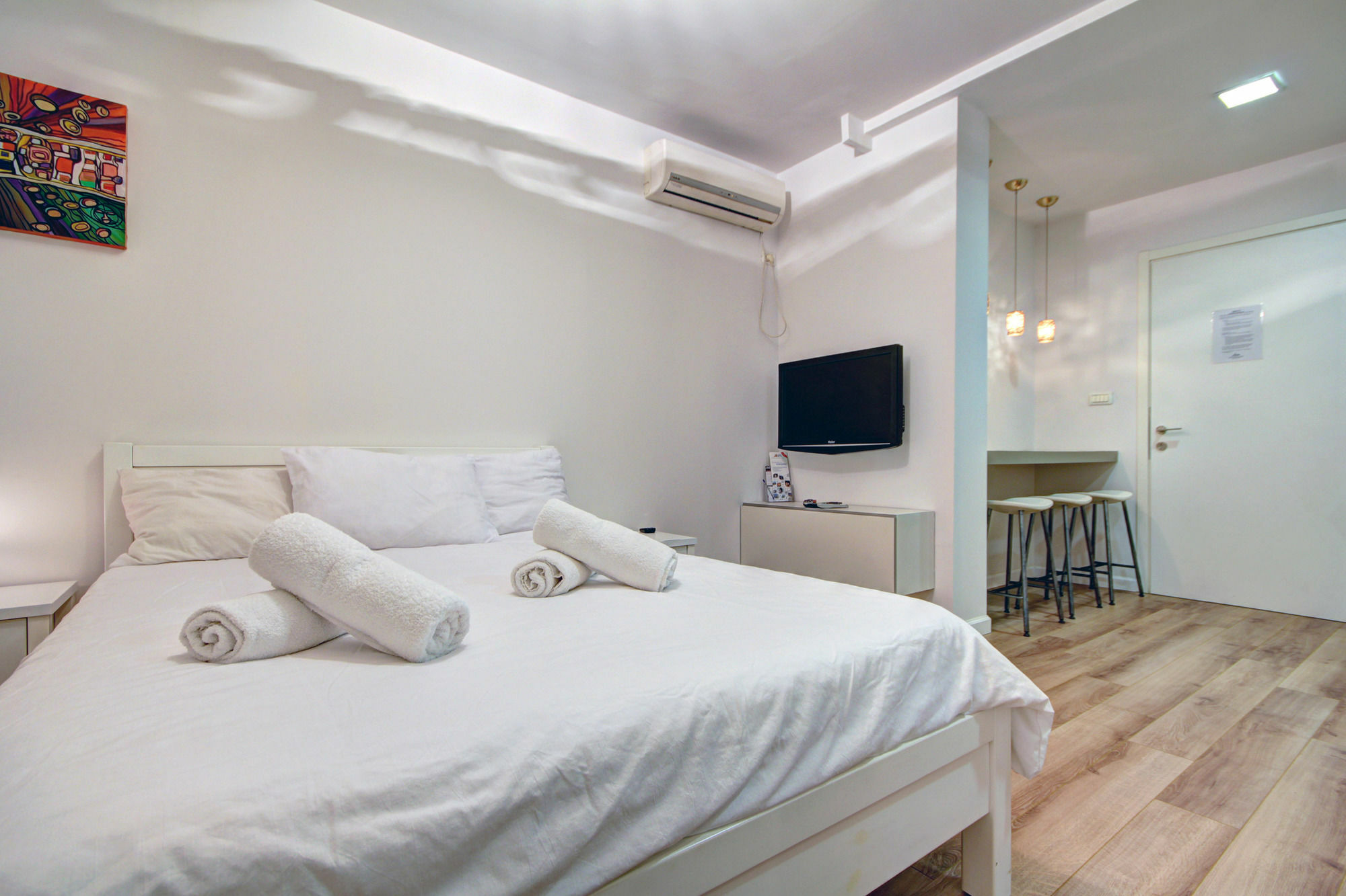Geula Beach Tel Aviv Exterior foto